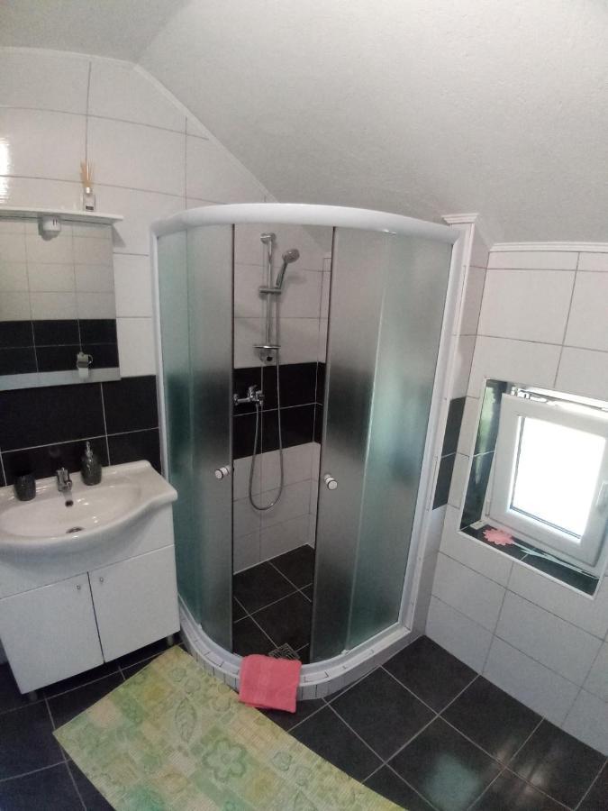 Apartment Gradina Korenica Εξωτερικό φωτογραφία