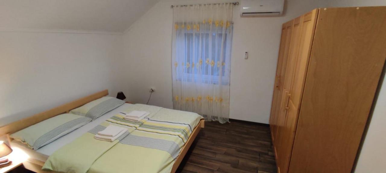 Apartment Gradina Korenica Εξωτερικό φωτογραφία